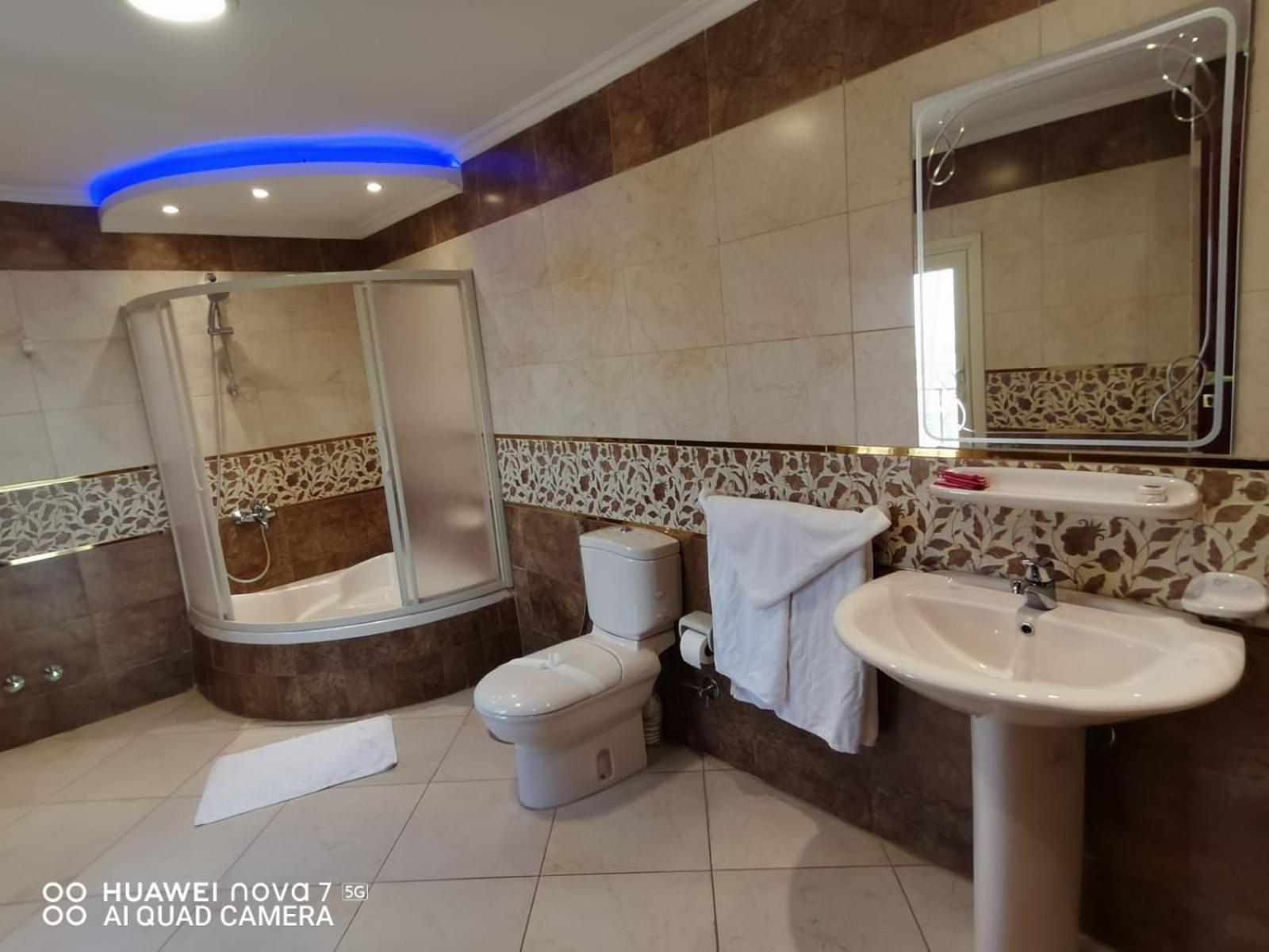 Hotel Golden Nile
